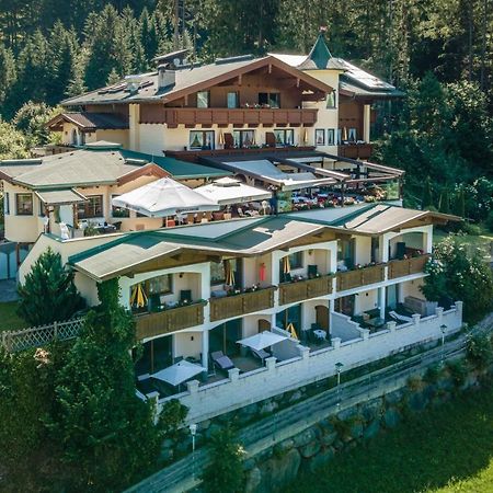 Hotel Laendenhof Superior ไมย์อาโฮเฟิน ภายนอก รูปภาพ