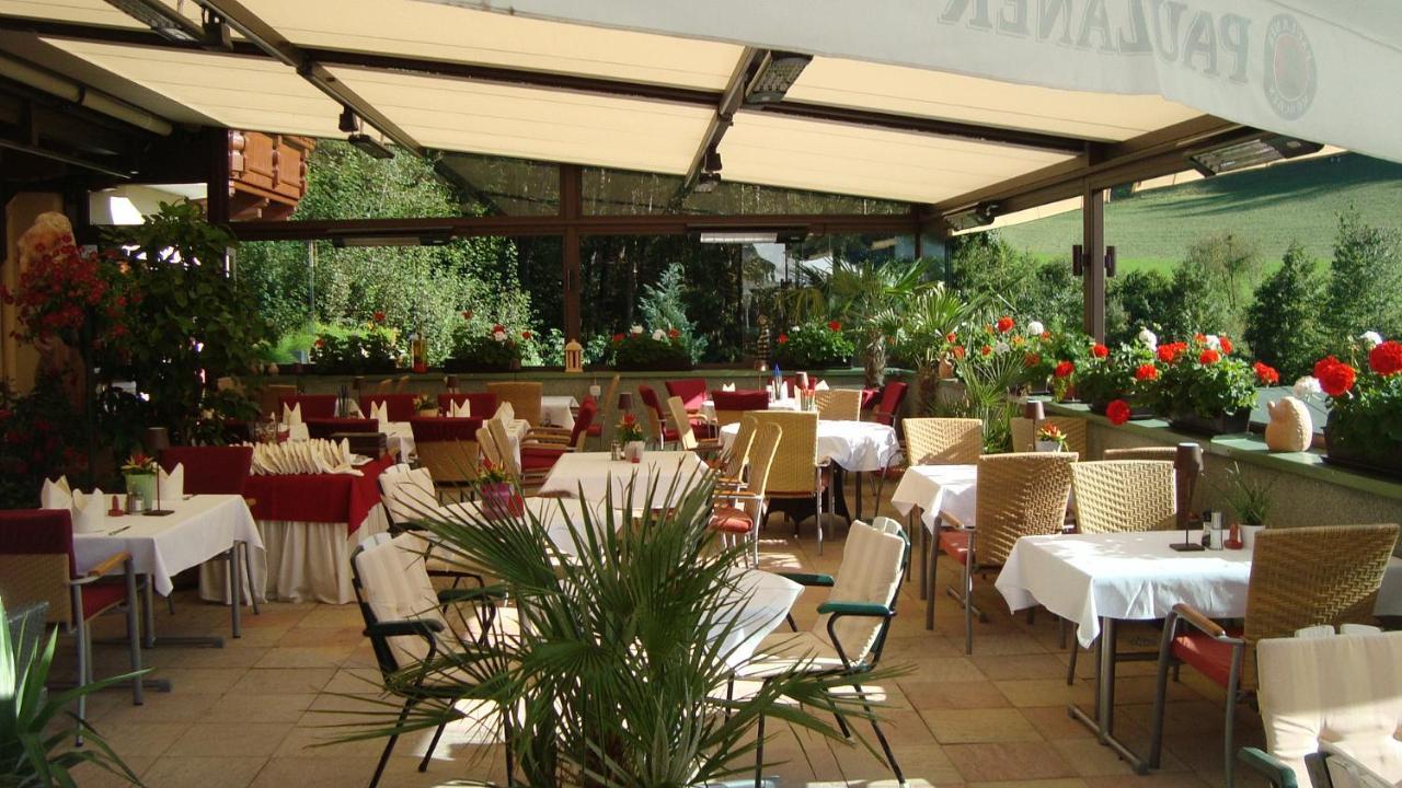 Hotel Laendenhof Superior ไมย์อาโฮเฟิน ภายนอก รูปภาพ