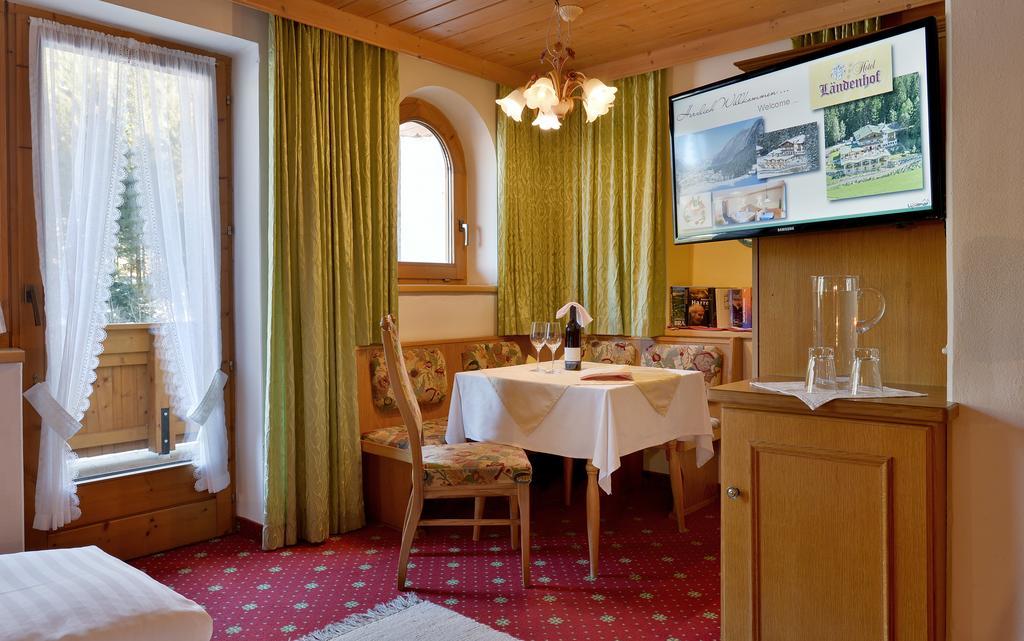 Hotel Laendenhof Superior ไมย์อาโฮเฟิน ภายนอก รูปภาพ