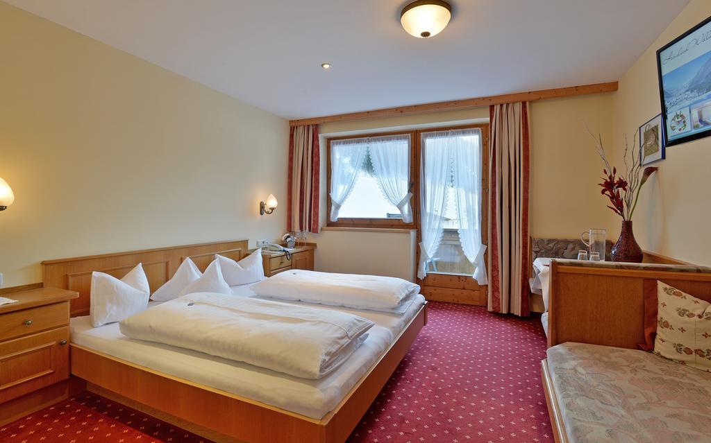 Hotel Laendenhof Superior ไมย์อาโฮเฟิน ภายนอก รูปภาพ