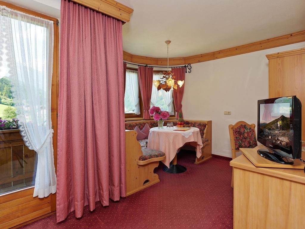 Hotel Laendenhof Superior ไมย์อาโฮเฟิน ภายนอก รูปภาพ